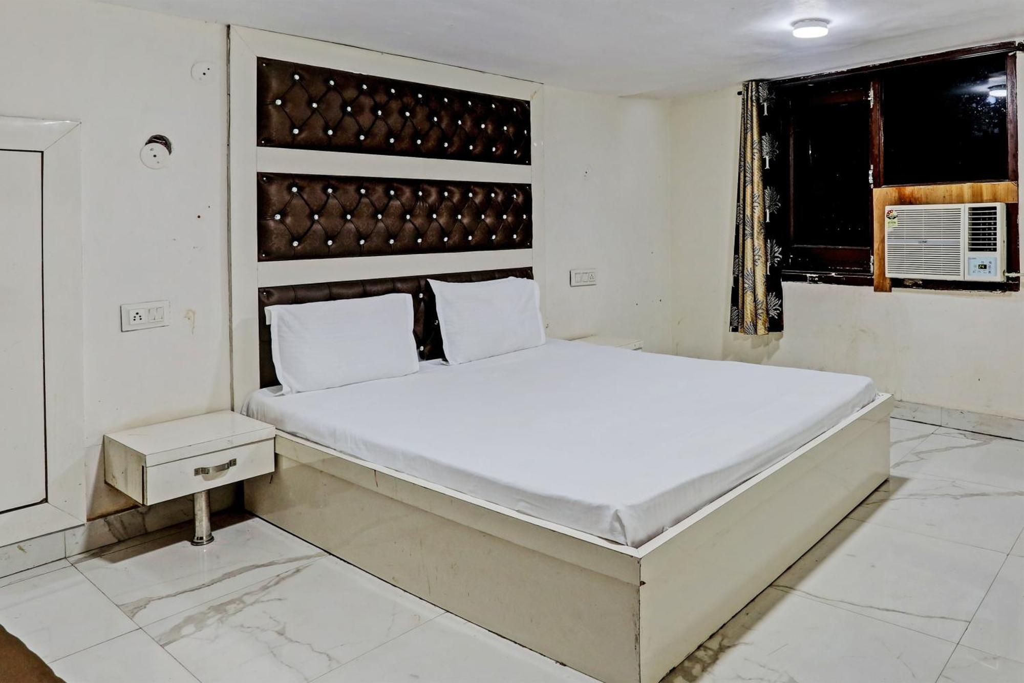 Hotel O Saffron Night Stay Amritsar Buitenkant foto