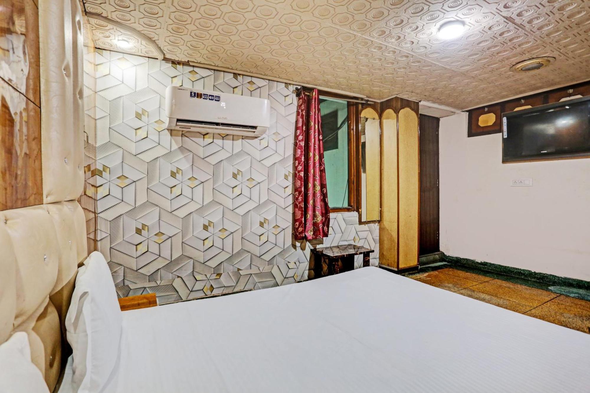 Hotel O Saffron Night Stay Amritsar Buitenkant foto